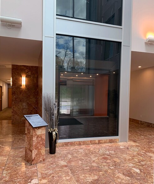 More Photos Of 1017 Mumma Rd, Lemoyne Office For Sale