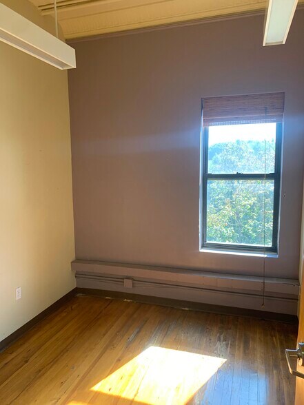 More Photos Of 503-509 5th Ave, Brooklyn Office For Lease