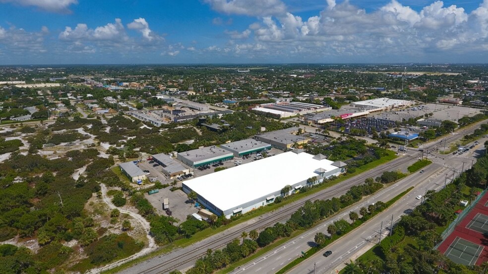 More Photos Of 51 Hypoluxo Rd, Hypoluxo Warehouse For Lease