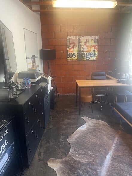 More Photos Of 8335 W Sunset Blvd, West Hollywood Office For Lease