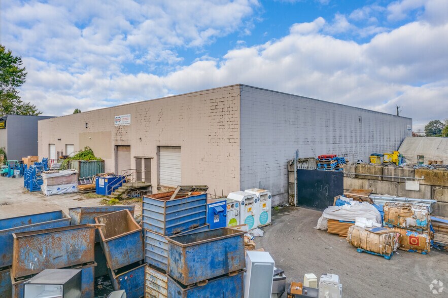 More Photos Of 2340 Viscount Way, Richmond Warehouse For Lease