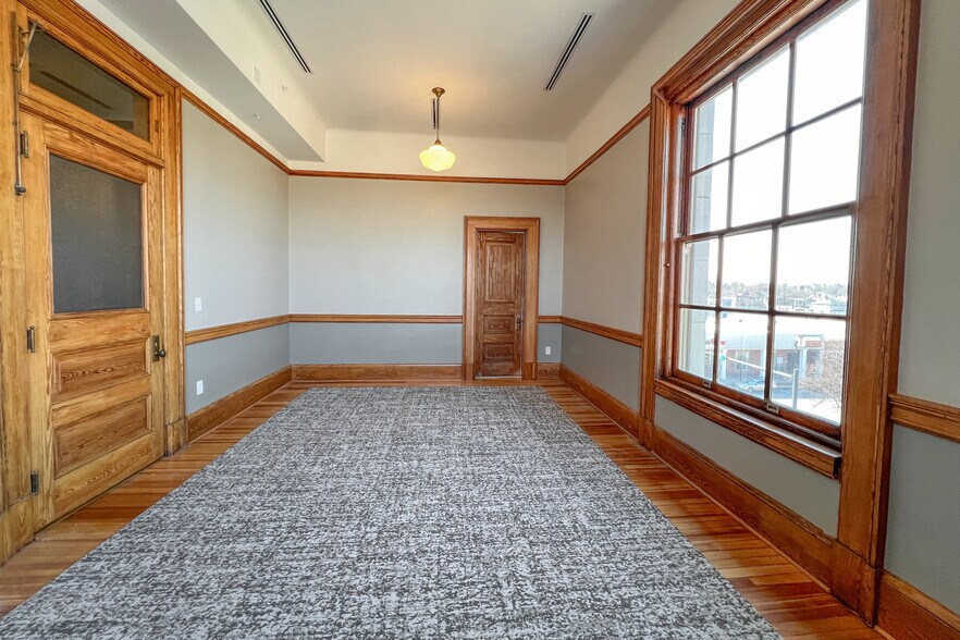 More Photos Of 1 East Ave, Lockport Office For Lease