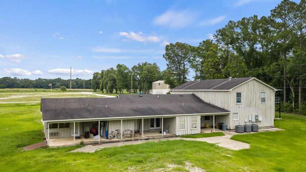 More Photos Of 7555 Half Mile Rd, Irvington Service For Sale