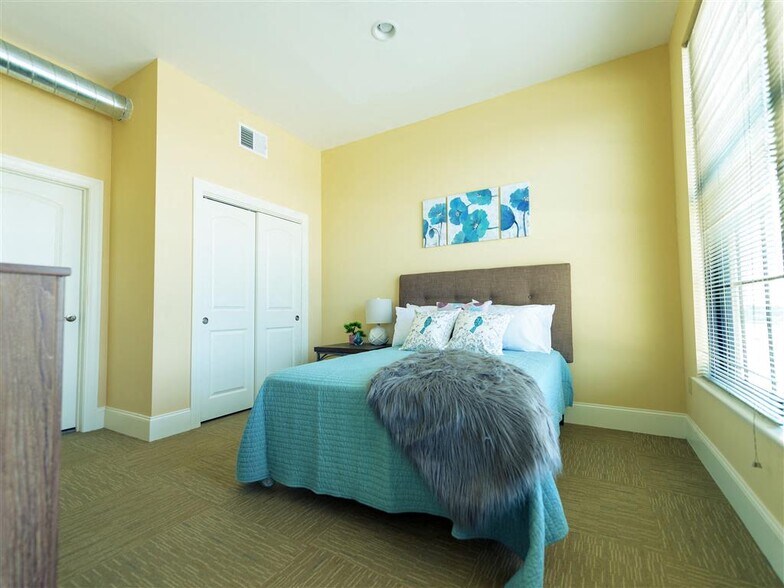 More Photos Of 99 Main St, Warren Apartments For Lease