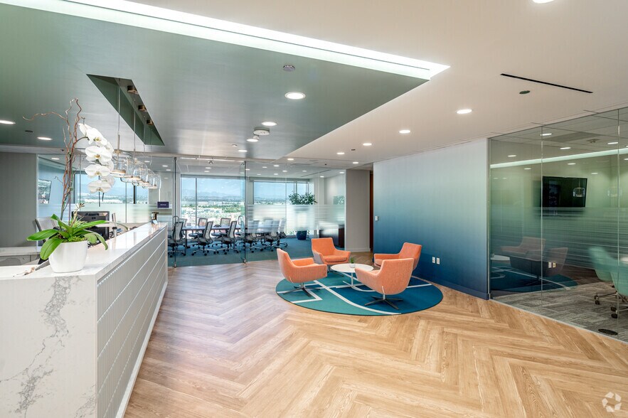 More Photos Of 100 Spectrum Center Dr, Irvine Coworking Space