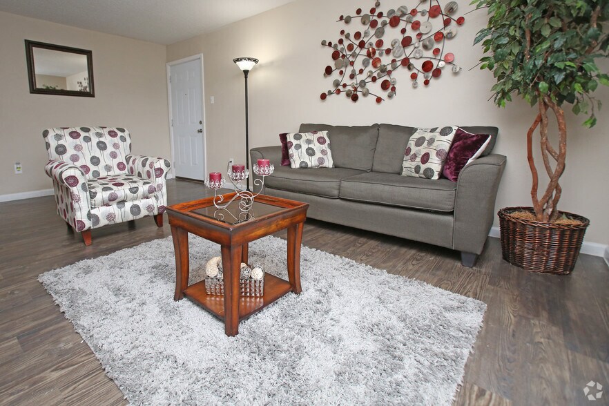 More Photos Of 801 S Allen Genoa Rd, South Houston Apartments For Sale