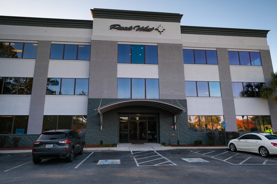 More Photos Of 135 Canal St, Pooler Medical For Lease