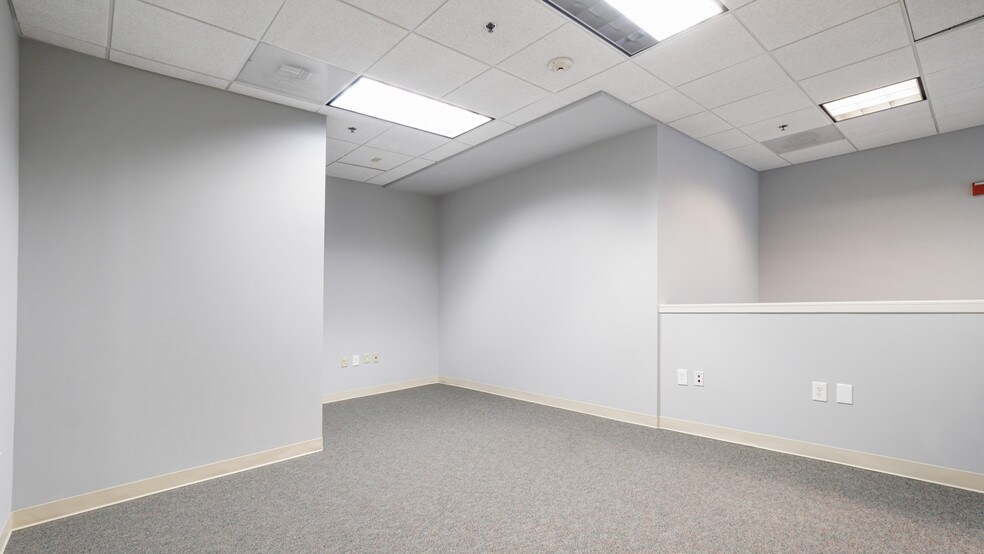 More Photos Of 9161 Liberia Ave, Manassas Medical For Lease