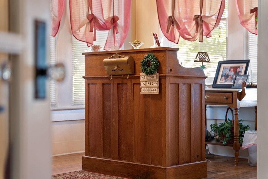 More Photos Of 207 W 2nd Ave, Easley Hospitality For Sale