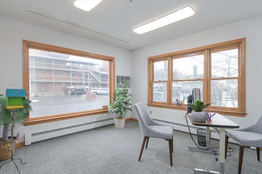 More Photos Of 156 Main St, Ludlow Office For Sale
