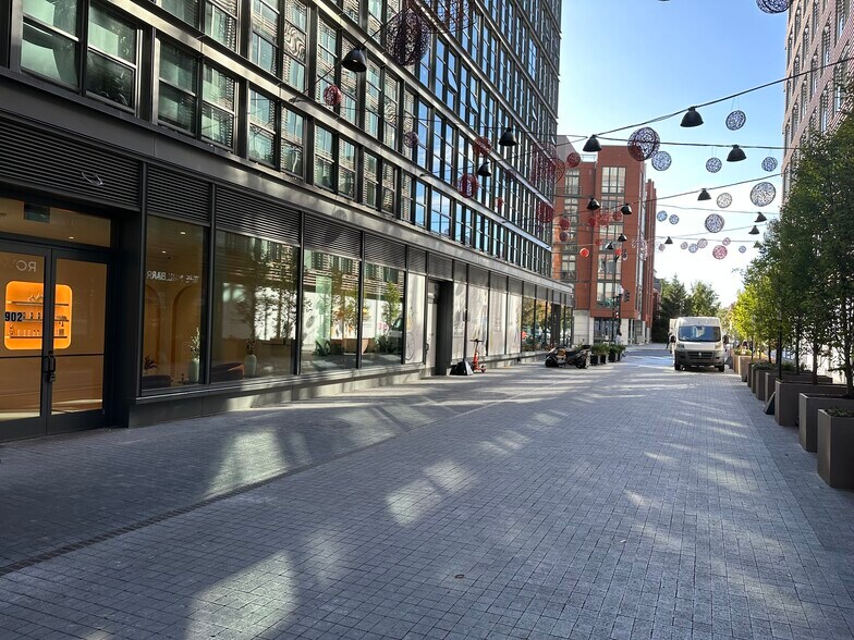 More Photos Of 901 W St NW, Washington Apartments For Lease