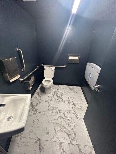 More Photos Of 25 2nd St, Reno Convenience Store For Lease