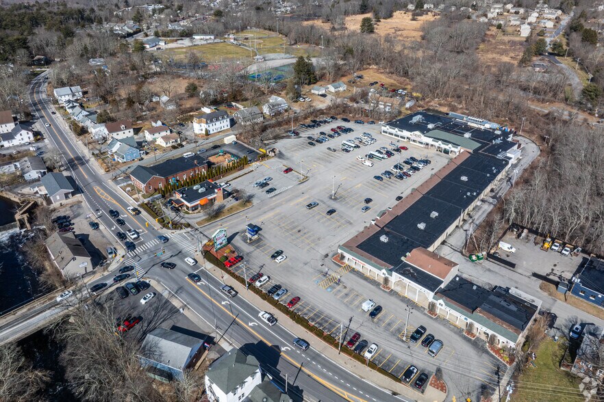 More Photos Of 1-23 Coventry Shoppers Park, Coventry Storefront For Lease