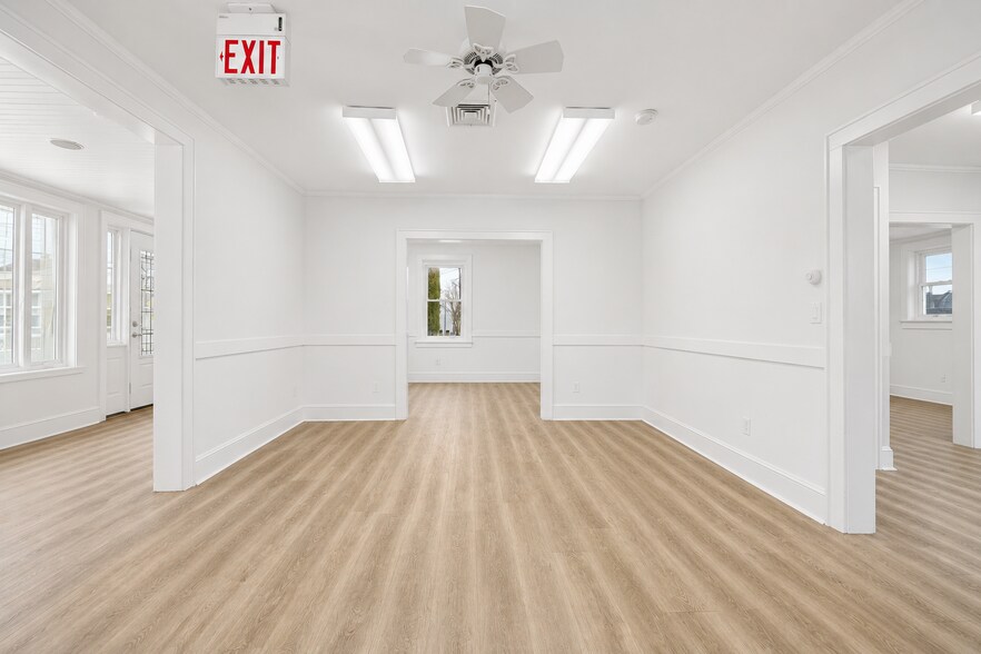 More Photos Of 118 Columbus Ave, Valhalla Office Residential For Lease