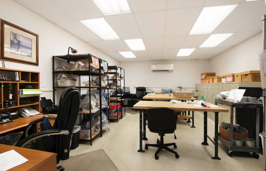 More Photos Of 11880 Lacy Ln, Fort Myers Warehouse For Sale