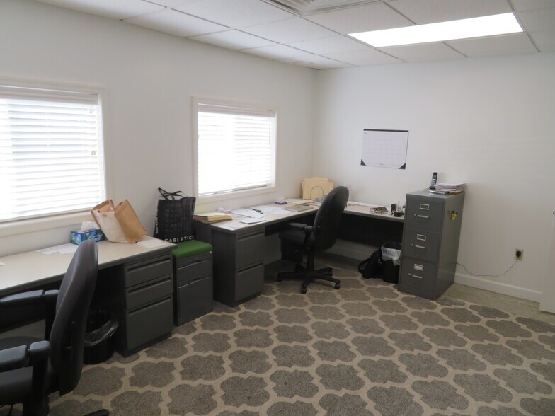 More Photos Of 100 Homestead Ave, Hillsboro Warehouse For Sale