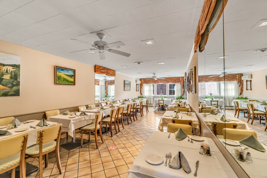 More Photos Of 50-52 E Main St, Torrington Restaurant For Lease