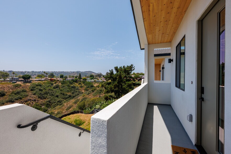 More Photos Of 4578 Jicarillo Ave, San Diego Apartments For Sale