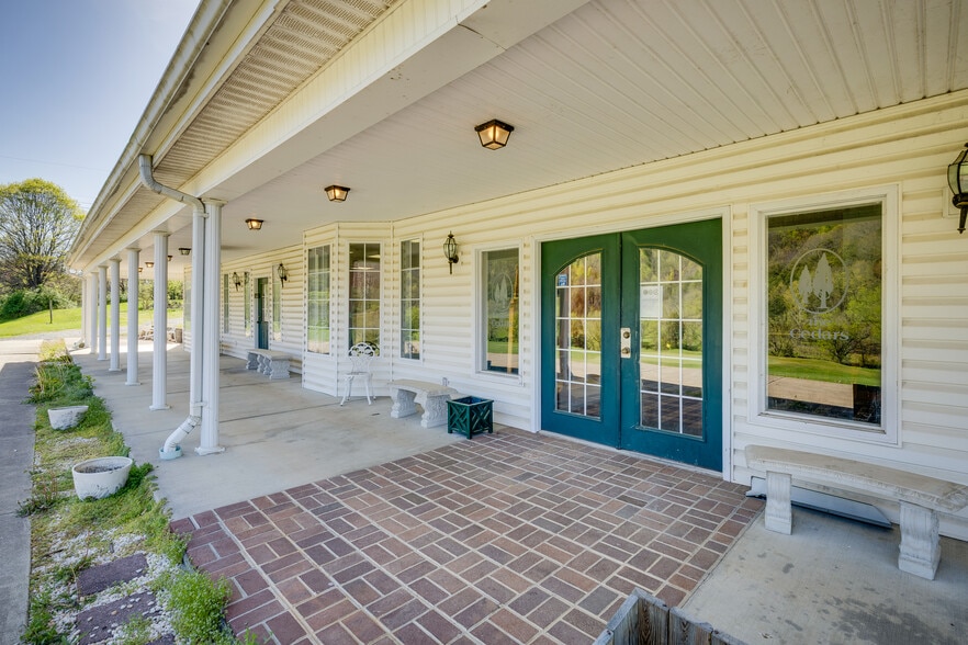 More Photos Of 115 Cedar Creek Rd, Bristol Golf Course Driving Range For Sale