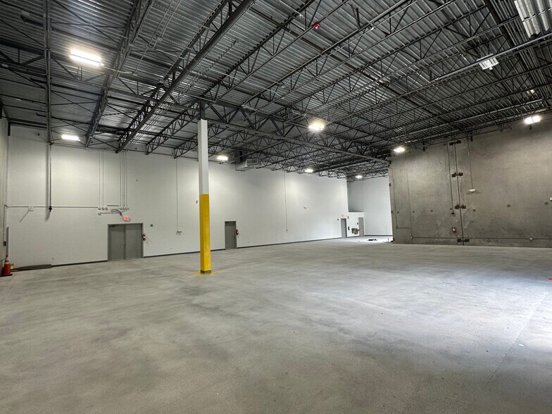 More Photos Of 7050 W State Road 84, Davie Unknown For Lease