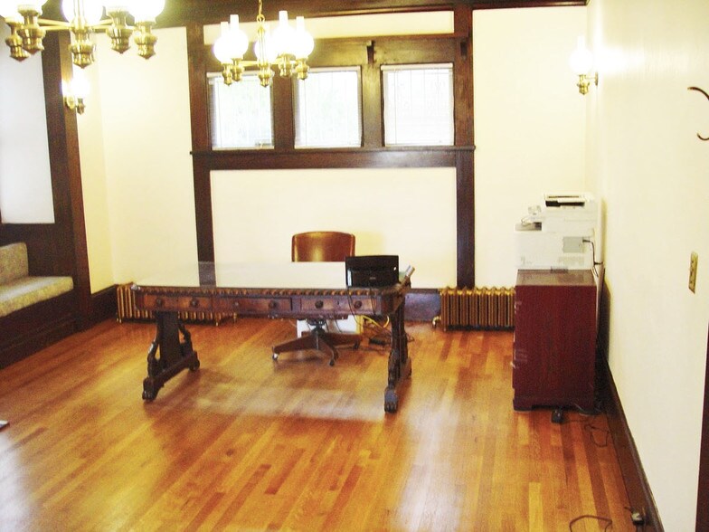 More Photos Of 435 Court St, Reno Medical For Lease