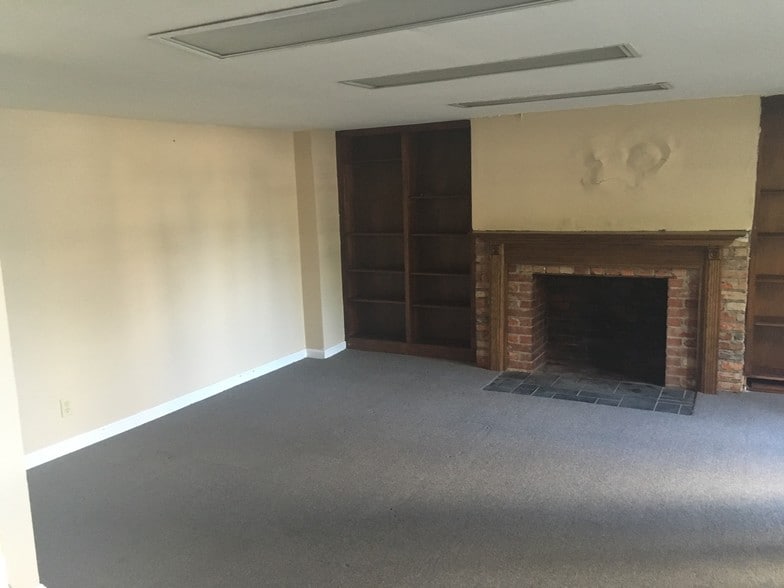 More Photos Of 9064 Courthouse Rd, Spotsylvania Office For Lease