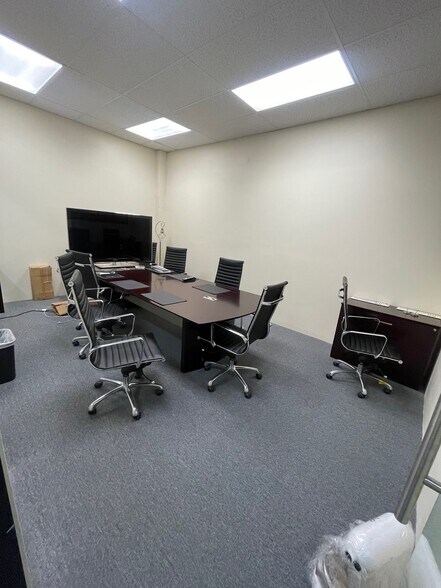 More Photos Of 19410-19420 Business Center Dr, Northridge Warehouse For Lease