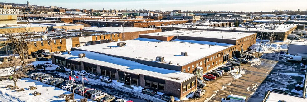 More Photos Of 600-650 Boul Lebeau, Montréal Warehouse For Lease