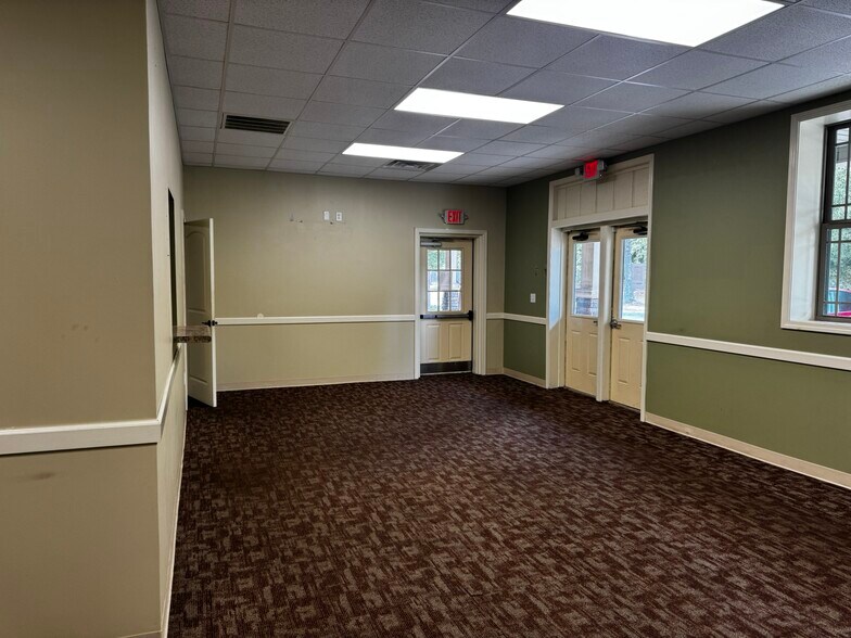 More Photos Of 2201 Veterans Blvd, Dublin Restaurant For Sale