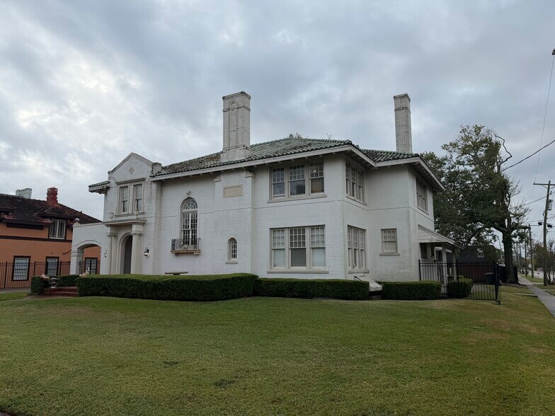 Primary Photo Of 2175 North Ave, Beaumont Loft Creative Space For Lease