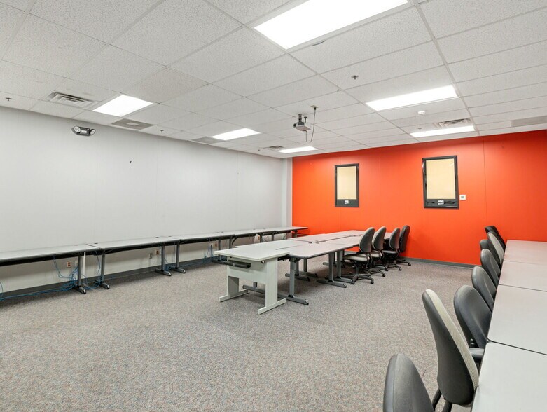 More Photos Of 1228 E Orman Ave, Pueblo Office For Sale