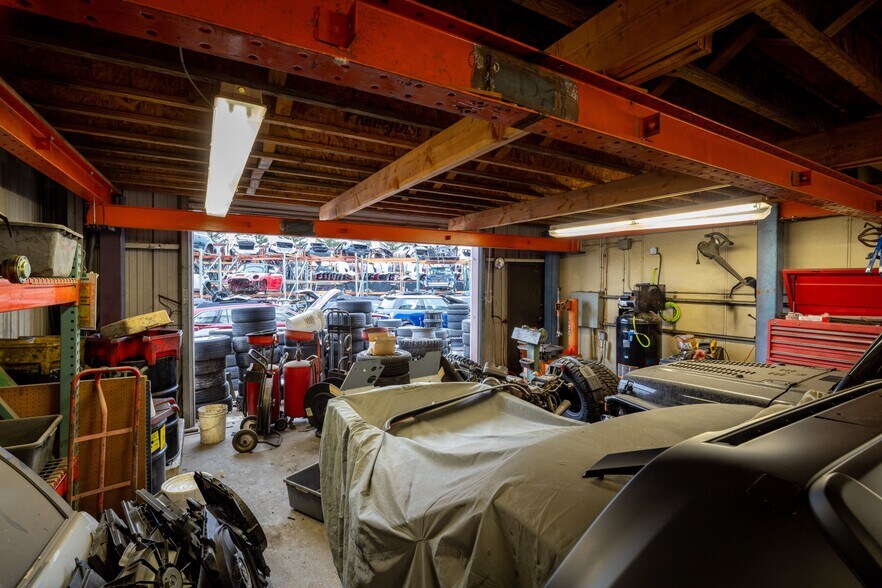 More Photos Of 3567 Recycle Rd, Rancho Cordova Warehouse For Lease