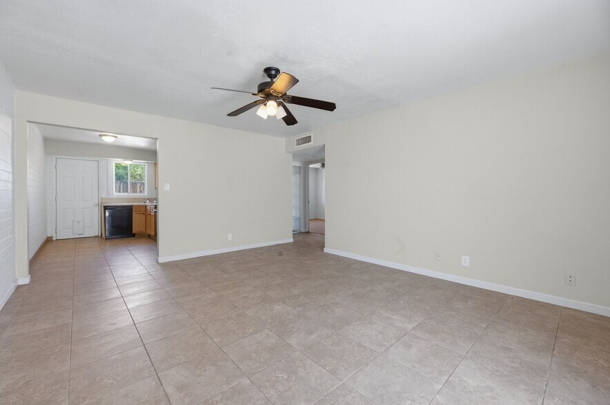 More Photos Of 1123 E Sierra Vista Dr, Phoenix Apartments For Sale