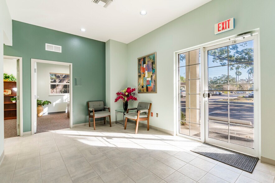 More Photos Of 1938 N Hercules Ave, Clearwater Office For Sale