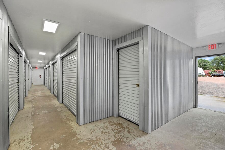 More Photos Of 104 W Phoenix St, Payson Industrial For Sale