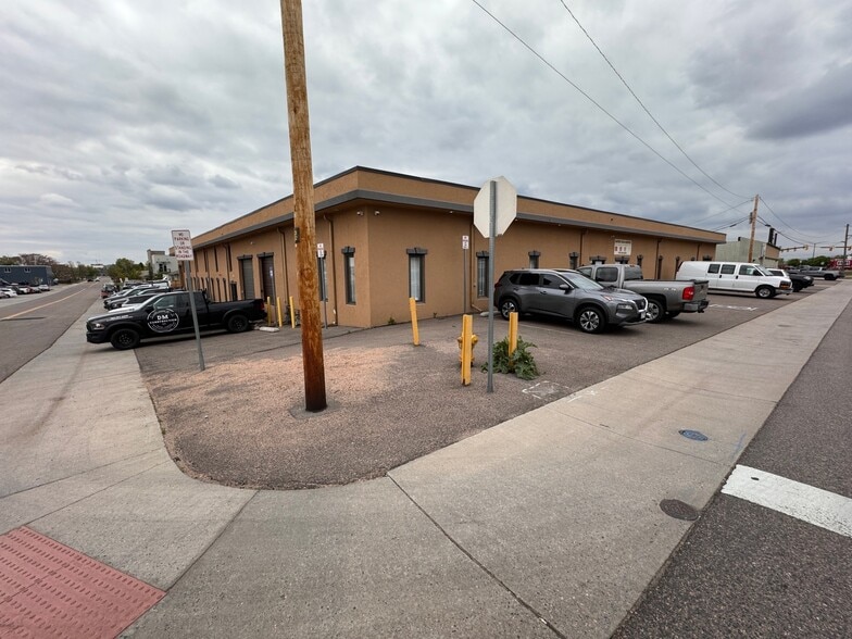 Primary Photo Of 3420 S Brady Ct, Englewood Light Distribution For Lease