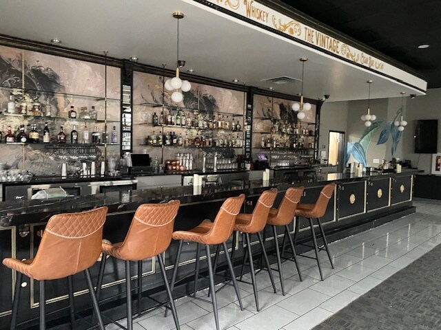 More Photos Of 190 W Main Ave, Gastonia Bar For Lease