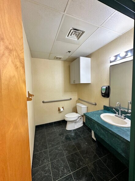 More Photos Of 1980 S West Blvd, Vineland Manufacturing For Sale