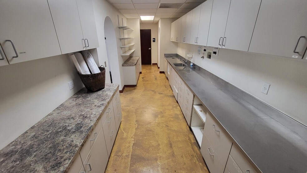 More Photos Of 1825 E Flamingo Rd, Las Vegas Office For Sale