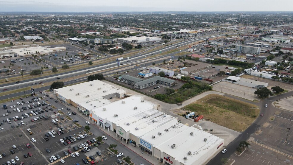 More Photos Of 5310 San Bernardo Ave, Laredo Hotel For Sale