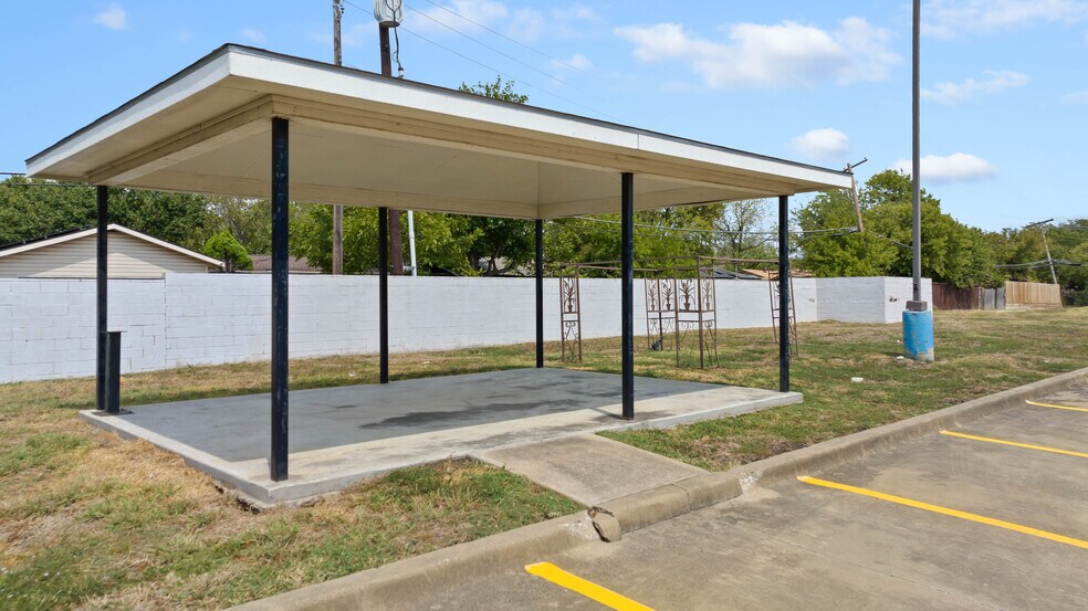 More Photos Of 3605 Interstate 30, Mesquite Medical For Lease