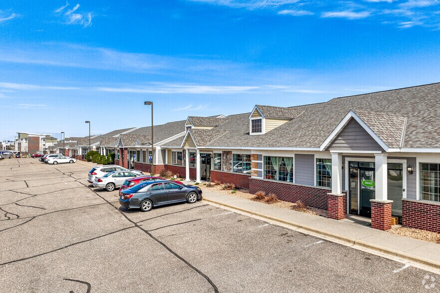Primary Photo Of 1063-1123 Weir Dr, Woodbury Medical For Sale