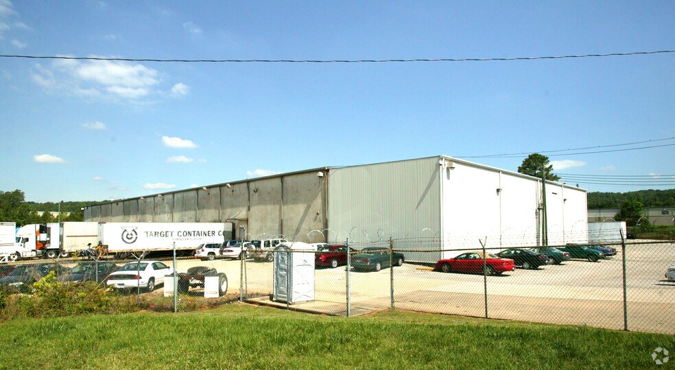 More Photos Of 300 Industrial Dr, Birmingham Warehouse For Lease