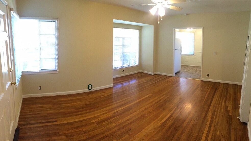 More Photos Of 2912 W Riverside Dr, Burbank Apartments For Sale