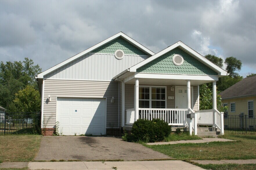 More Photos Of , Benton Harbor Multifamily For Sale