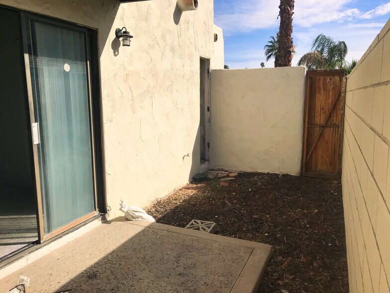 More Photos Of 525 S Thornhill Rd, Palm Springs Apartments For Sale
