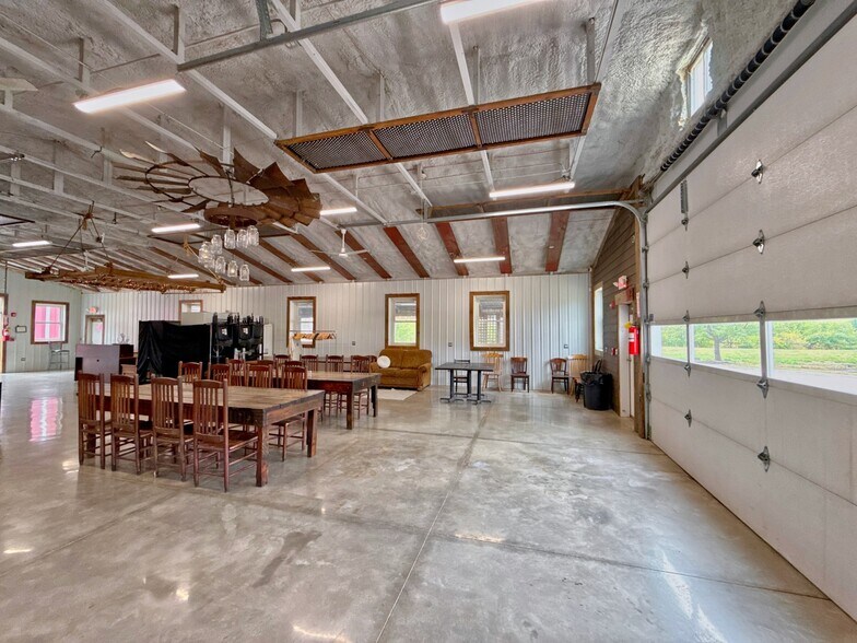 More Photos Of 4N250 State Route 47, Maple Park Restaurant For Sale