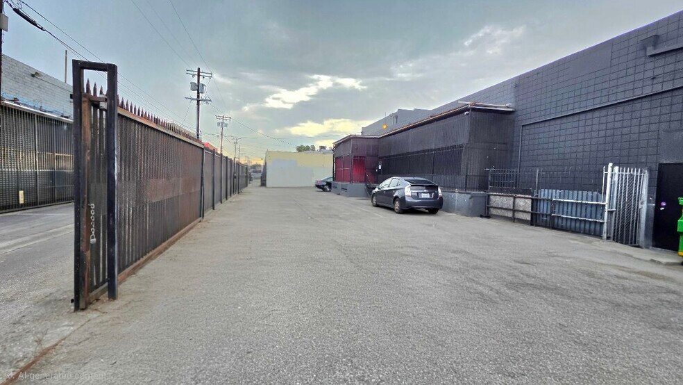 More Photos Of 929 E 14th St, Los Angeles Warehouse For Lease