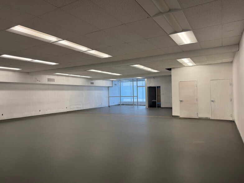 More Photos Of 499 Ernston Rd, Parlin Office For Lease