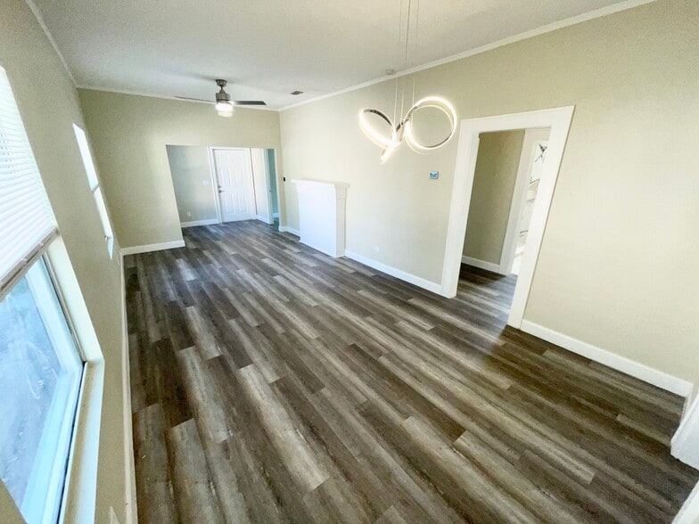 More Photos Of , Saint Petersburg Multifamily For Sale